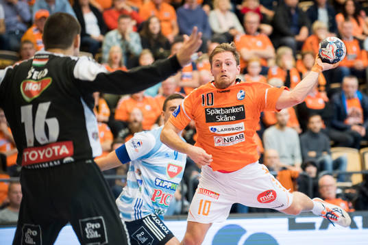 Kristianstads Albin Lagergren skjuter