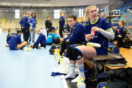 Målvakt Filippa Idéhn och Jenny Alm