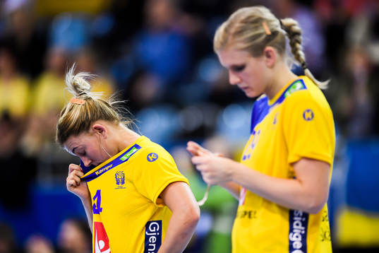 Sveriges Nathalie Hagman deppar