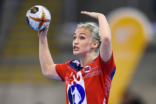 Norges Stine Bredal Oftedal i matchen mellan Norge och