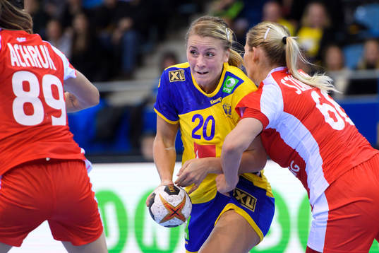 Sveriges Isabelle Gulldén i matchen mellan Sverige och