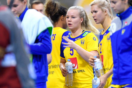 Sveriges Emma Fernis i matchen mellan Sverige och Polen