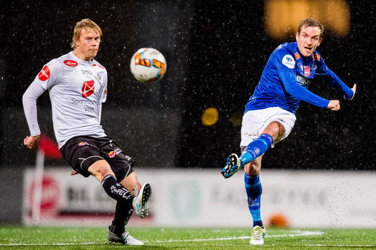 Eirik Schulze of Sogndal and Kristoffer Lie Løkberg of