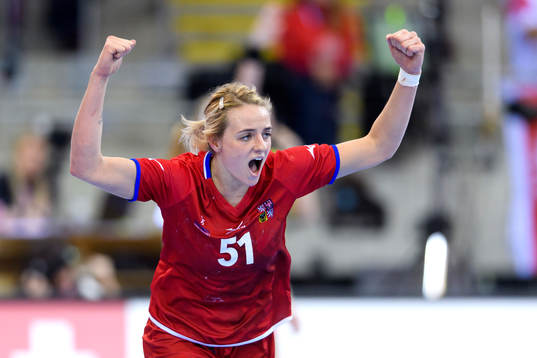 Tjeckiens Marketa Jerabkova jublar i matchen mellan Polen