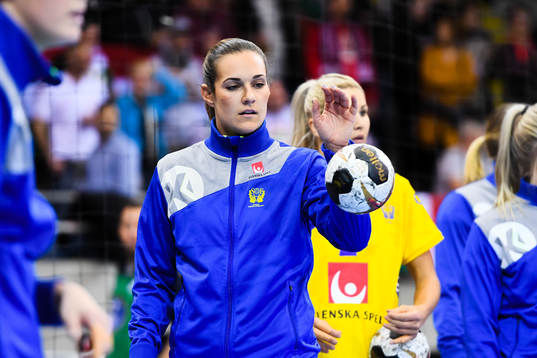 Sveriges Sabina Jacobsen före matchen mellan Ungern och