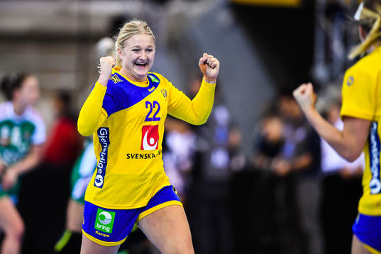 Sveriges Hanna Blomstrand jublar