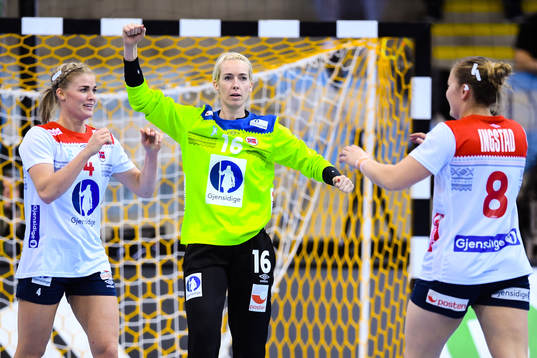 Norges Veronica Egebakken Kristiansen , målvakt Katrine