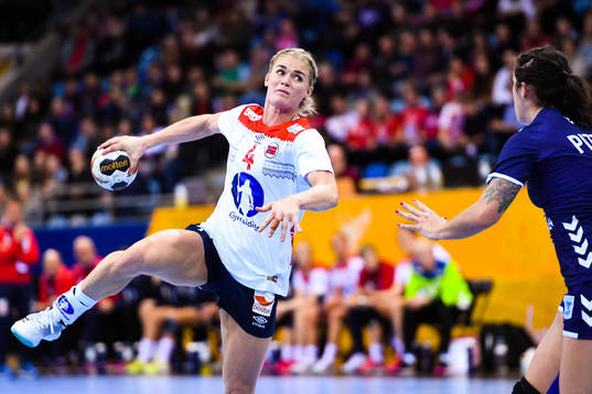 Norges Veronica Egebakken Kristiansen i matchen mellan