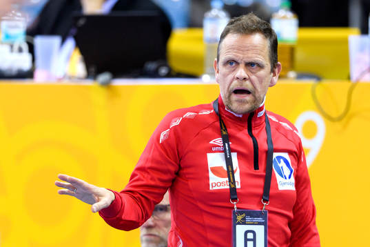 Norges förbundskapten Thorir Hergeirsson i matchen mellan