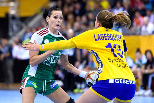 Ungerns Anita Görbicz i matchen mellan Ungern och Sverige
