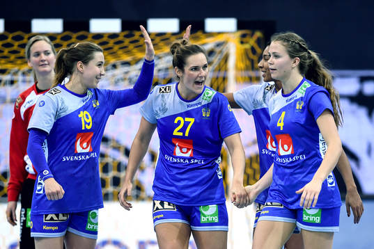 Sveriges Anna Lagerquist, Sabina Jacobsen, Jamina Roberts