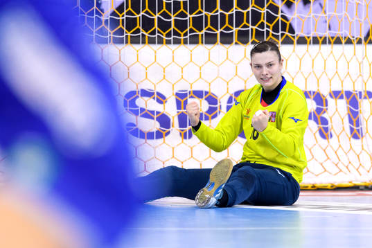 Tjeckiens Lucie Satrapova jublar i matchen mellan Sverige