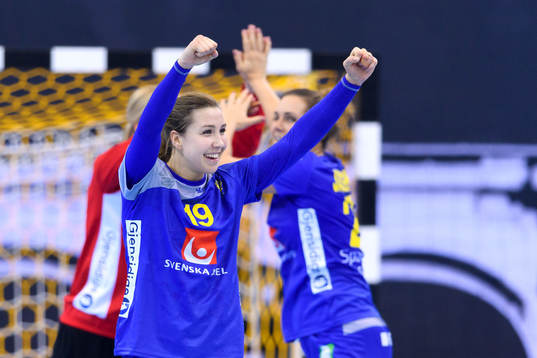 Sveriges Anna Lagerquist jublar i matchen mellan Sverige