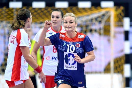 Norges Stine Bredal Oftedal jublar
