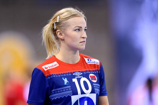 Norges Stine Bredal Oftedal i matchen mellan Norge och Polen