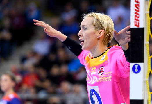 Norges målvakt Katrine Lunde i matchen mellan Norge och