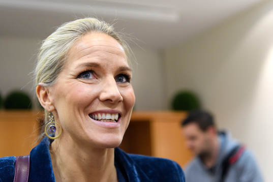 Gro Hammerseng på en pressträff med det norska landslaget