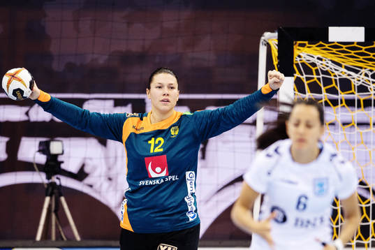 Sveriges Filippa Idéhn jublar i matchen mellan Sverige och