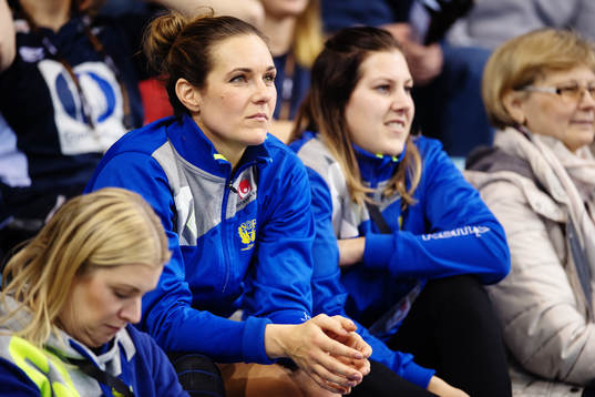 Sveriges Sabina Jacobsen på läktaren