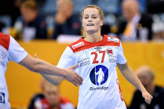 Norges Marit Rosberg Jacobsen jublar i matchen mellan