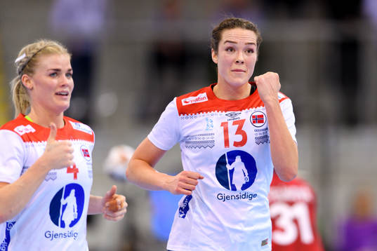 Norges Veronica Egebakken Kristiansen och Kari Brattset
