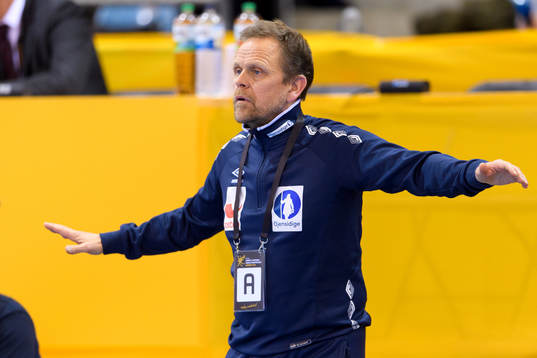 Norges förbundskapten Thorir Hergeirsson i matchen mellan