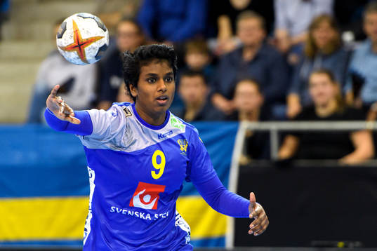 Sveriges Loui Sand i matchen mellan Sverige och Argentina