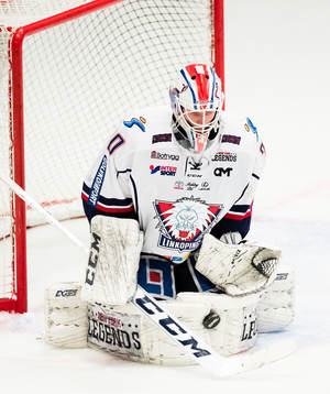 Linköpings målvakt Jacob Johansson med en räddning