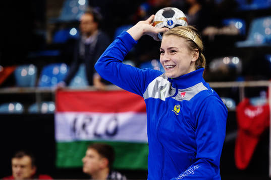 Sveriges Isabelle Gulldén värmer upp