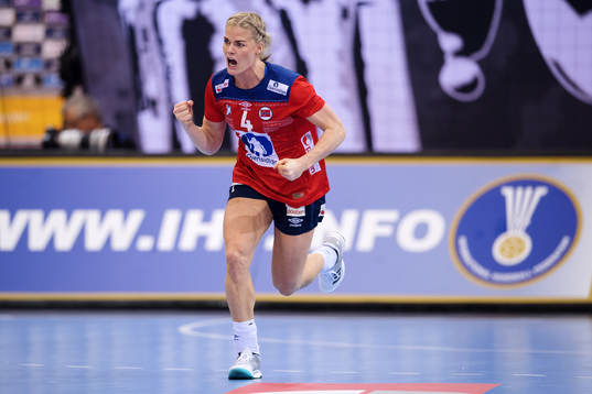 Norges Veronica Egebakken Kristiansen jublar i matchen