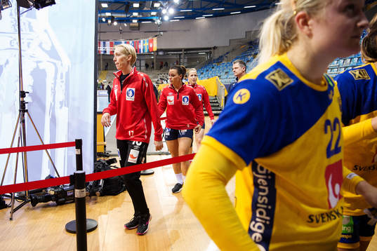 Norges målvakt Katrine Lunde, Nora Mørk och Heidi Løke
