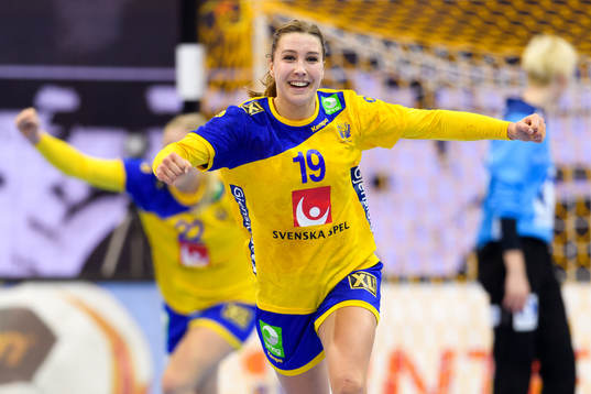 Sveriges Anna Lagerquist jublar i matchen mellan Norge och