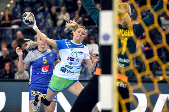 Sloveniens Ines Amon