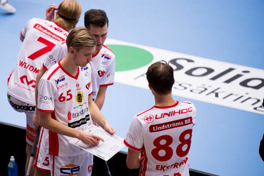 Jönköpings Robin Raske och Jesper Ekström  går igenom