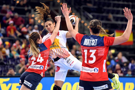 Norges Sanna Charlotte Solberg och Spaniens Carmen Martin