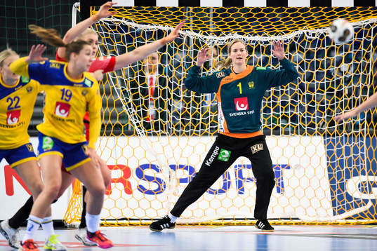 Sveriges målvakt Johanna Bundsen i kvartsfinalen mellan