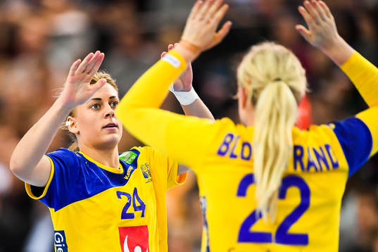 Sveriges Nathalie Hagman jublar i kvartsfinalen mellan
