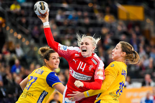 Danmarks Lotte Grigel i kvartsfinalen mellan Sverige och