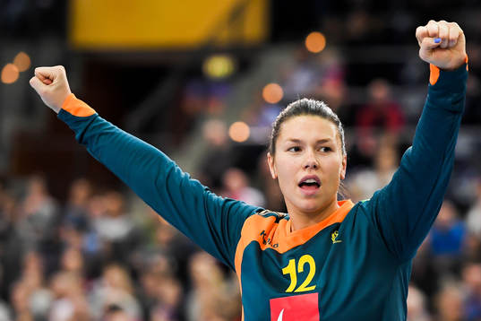 Sveriges målvakt Filippa Idéhn jublar i kvartsfinalen