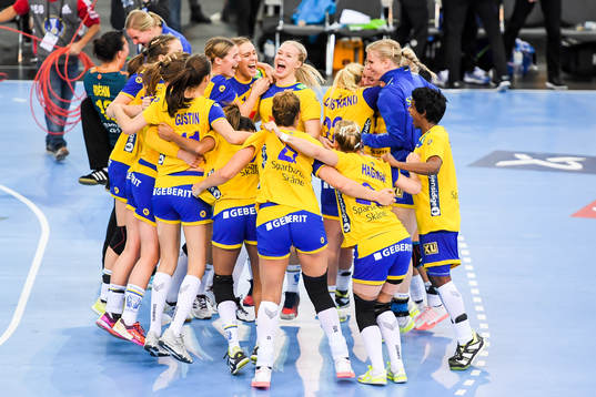 Sveriges spelare jublar