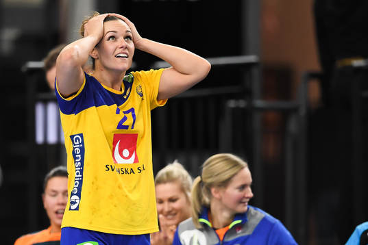 Sveriges Sabina Jacobsen jublar