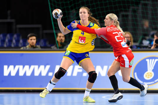 Sveriges Olivia Mellegård och Danmarks Trine Østergaard