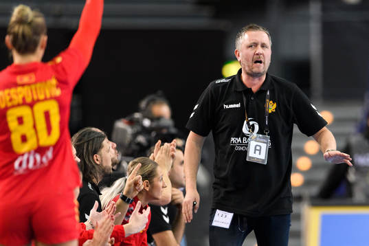 Montenegros förbundskapten Per Johansson i kvartsfinalen