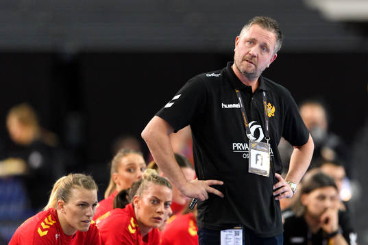 Montenegros förbundskapten Per Johansson i kvartsfinalen