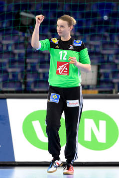 Frankrikes målvakt Amandine Leynaud jublar i kvartsfinalen