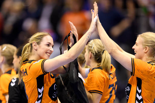 Nederländernas Lois Abbingh jublar