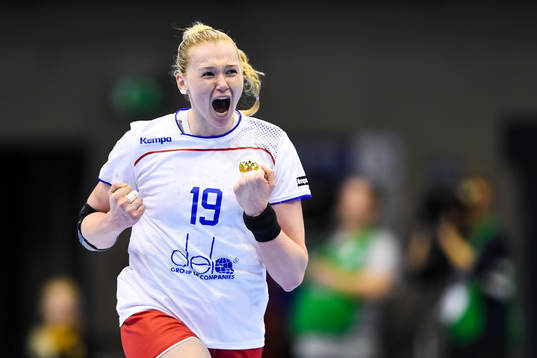 Rysslands Kseniia Makeeva jublar i kvartsfinalen mellan