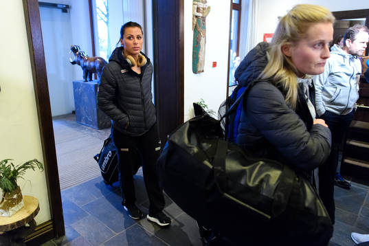 Nora Mørk på en pressträff med det norska landslaget