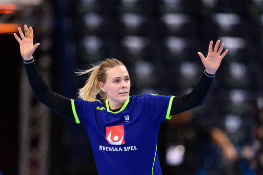 Johanna Westberg på en träning med det svenska landslaget