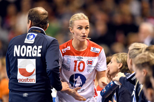 Norges Stine Bredal Oftedal reagerar